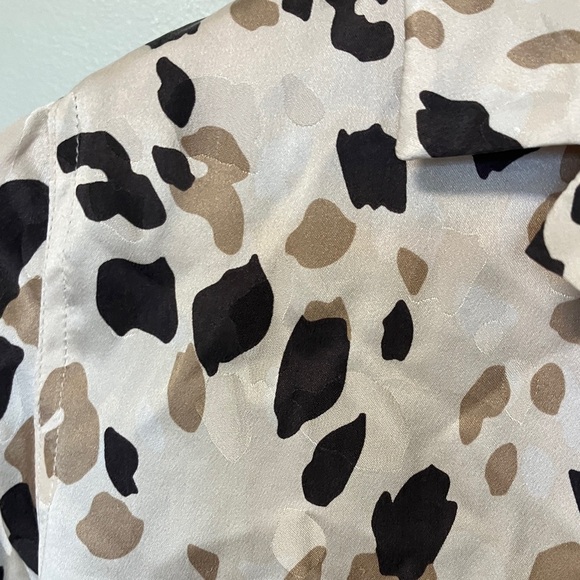 Rails 100% Silk Stylish Animal Print Women's Shirt - Picture 4 of 6